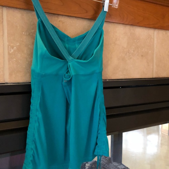 Lululemon Tank - Picture 2 of 4